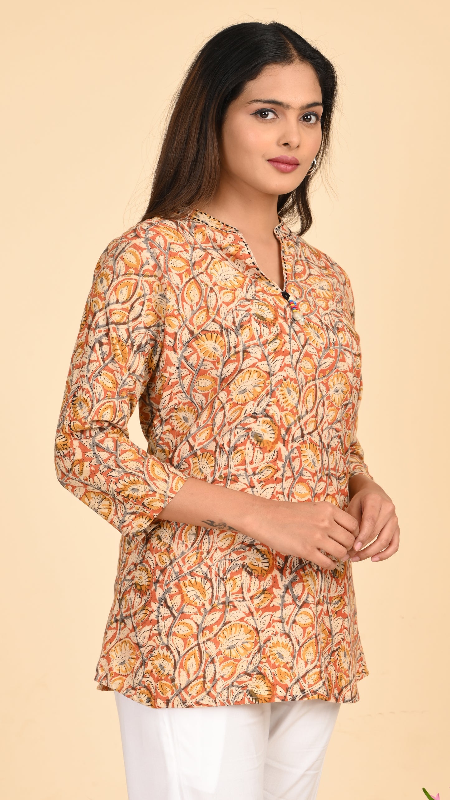 Karwaan Buti Print Short Kurti Top