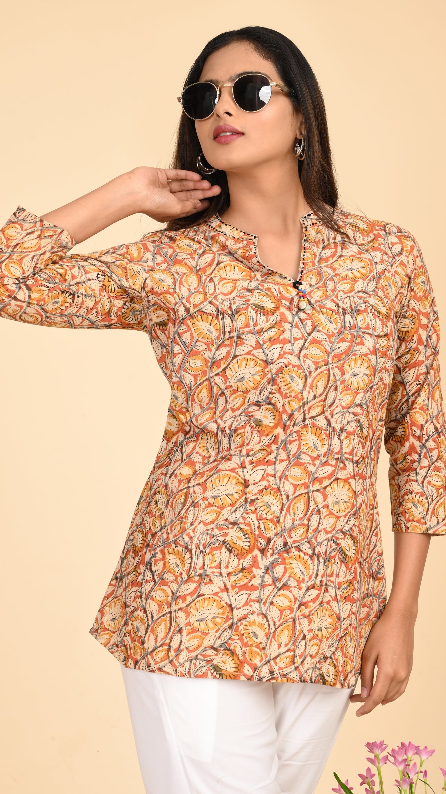 Karwaan Buti Print Short Kurti Top