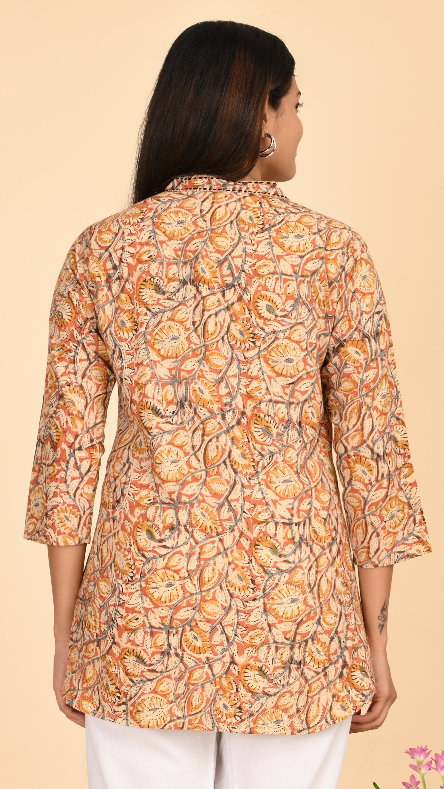 Karwaan Buti Print Short Kurti Top