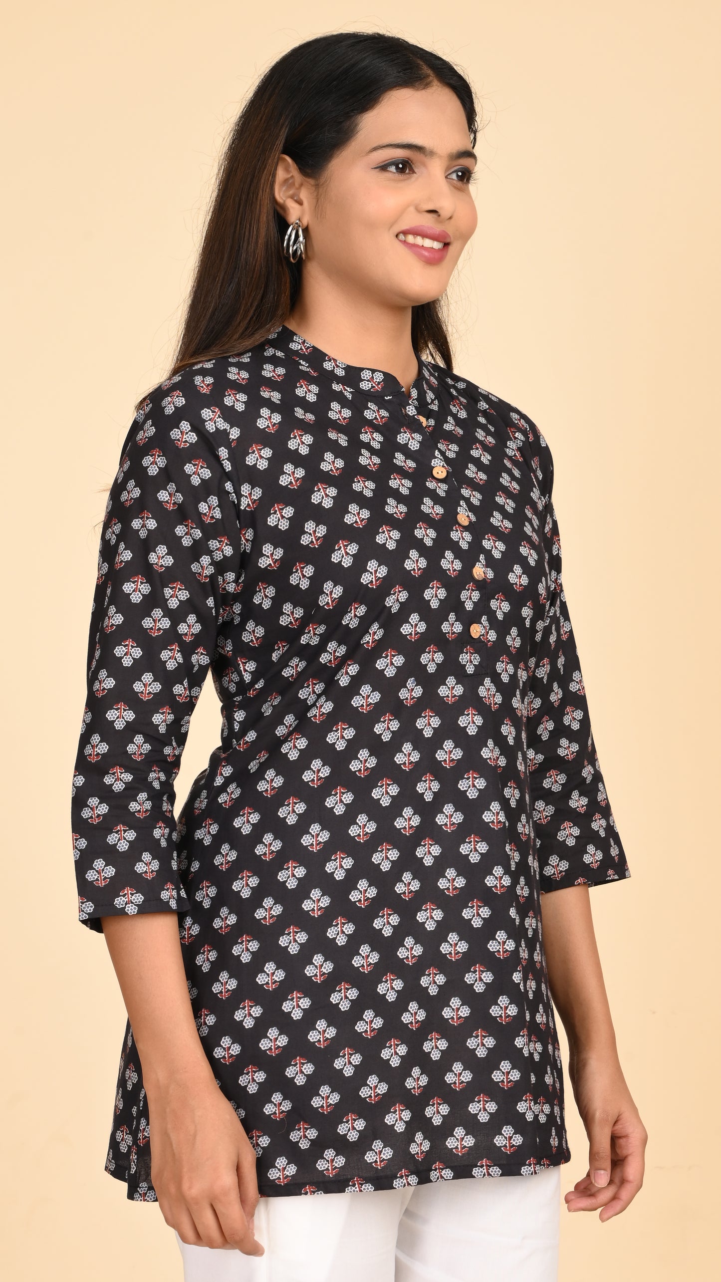 Ira Noir Buti Print Short Kurti Top