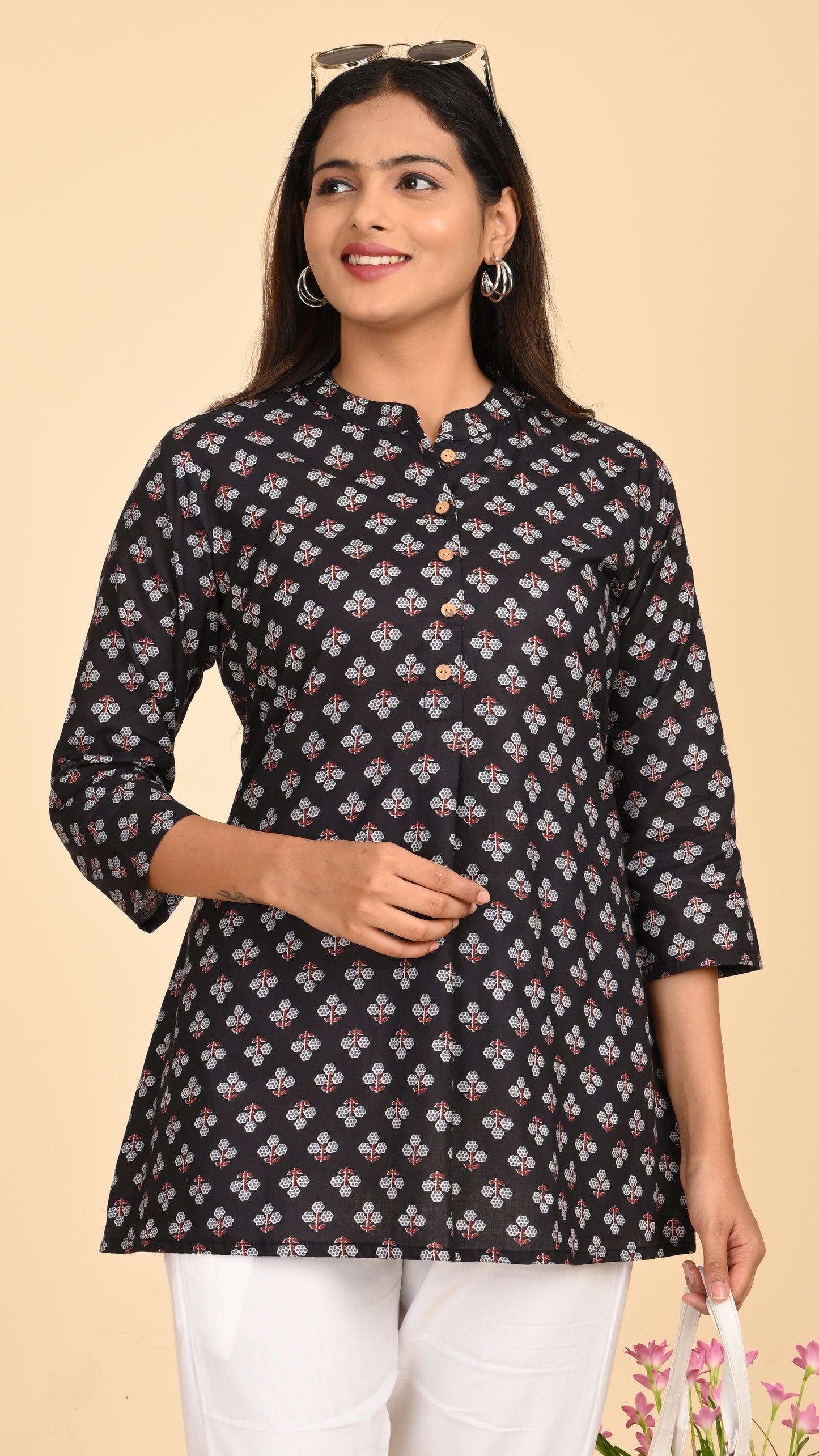 Ira Noir Buti Print Short Kurti Top