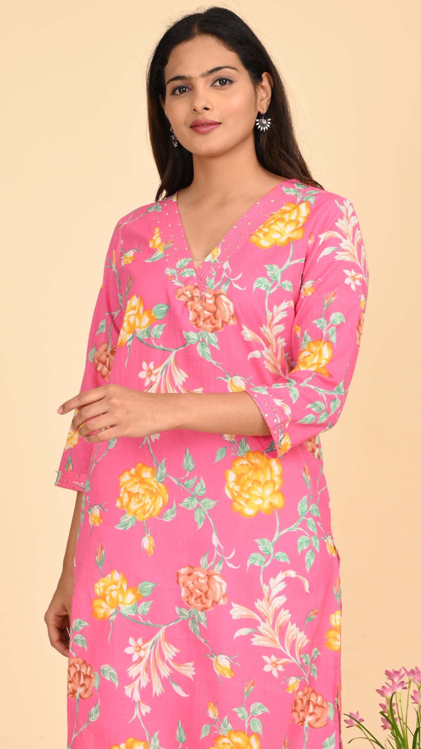 Malvika Gulabi Garden Straight Kurti