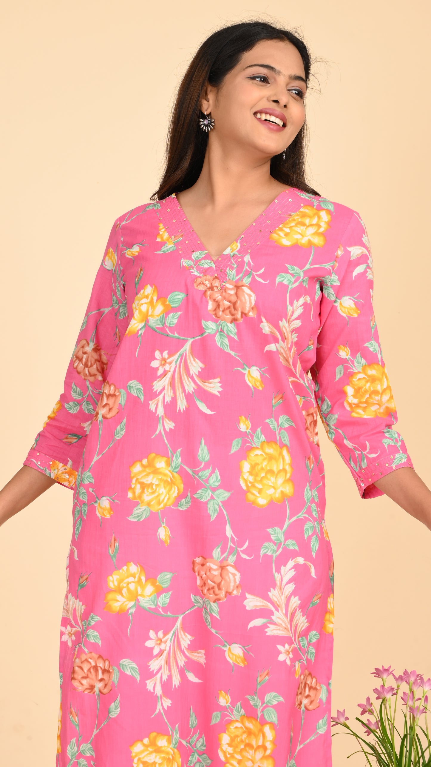 Malvika Gulabi Garden Straight Kurti