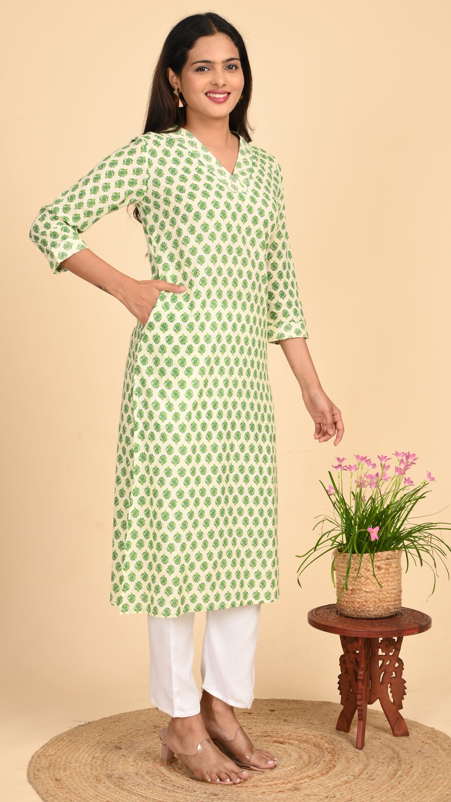 Avni Fresh Leaf Straight Kurti