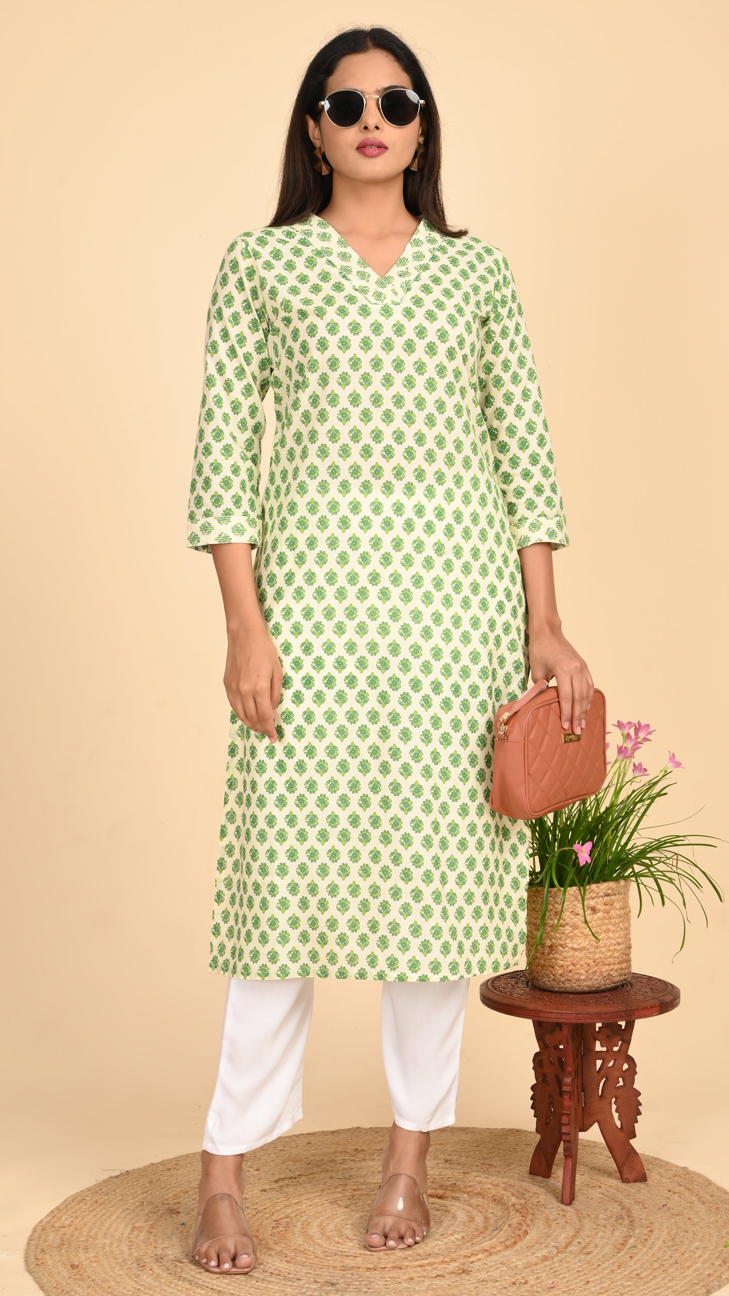 Avni Fresh Leaf Straight Kurti