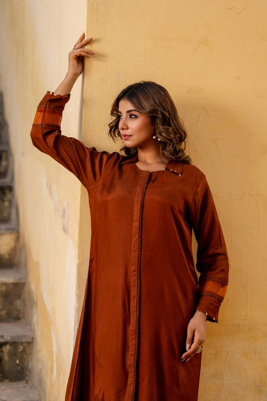 Daarcheeni Silk Kurti Pant Set