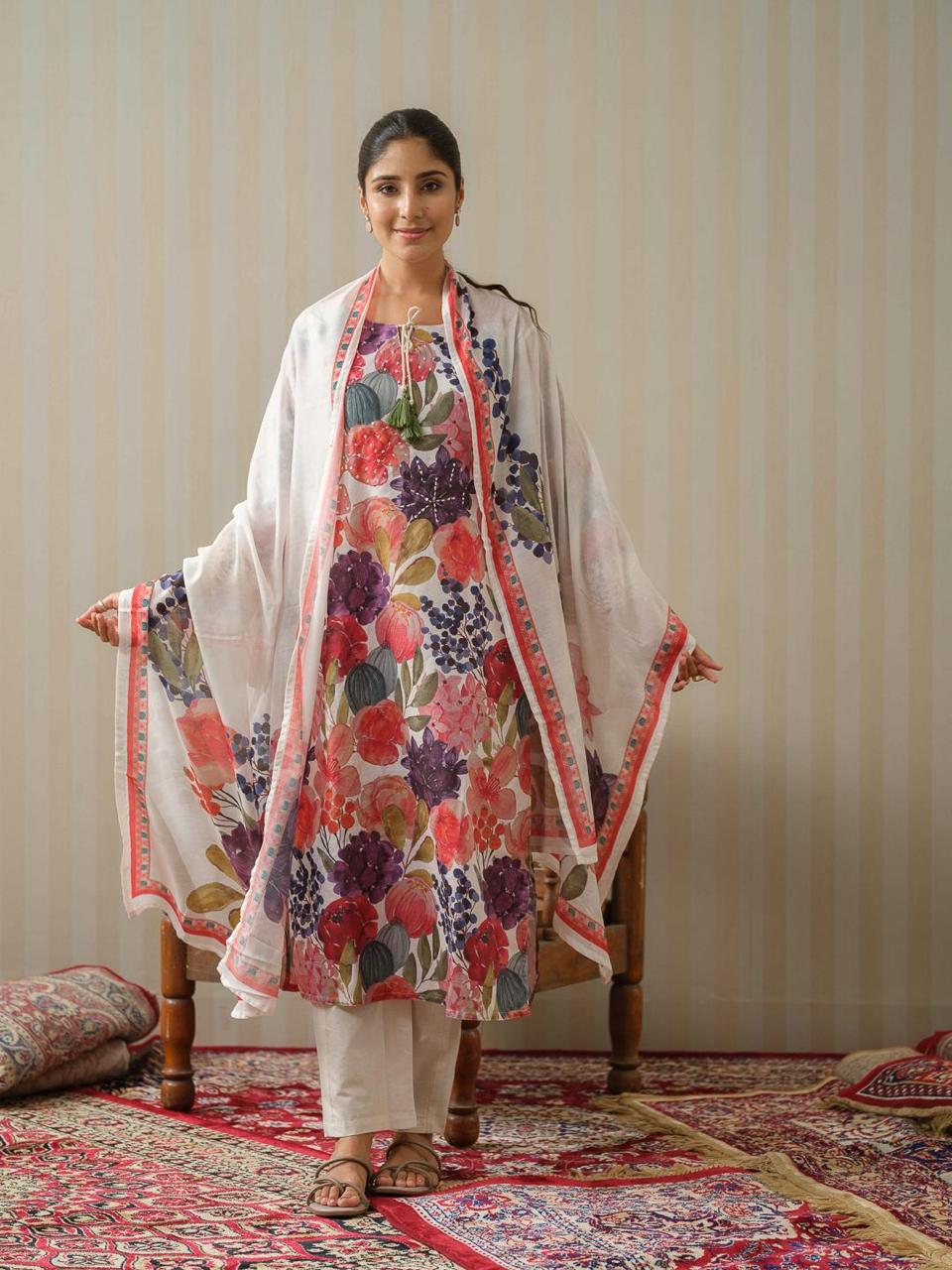 Phoolwari Charm Kurti Pant Dupatta Set Suit