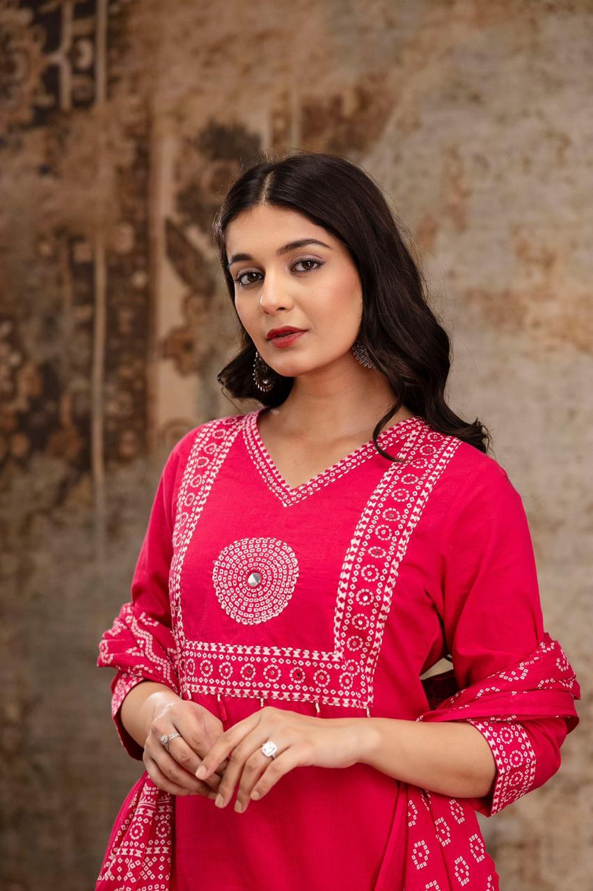 Gulnaar Rose Kurti Pant Dupatta Set Suit
