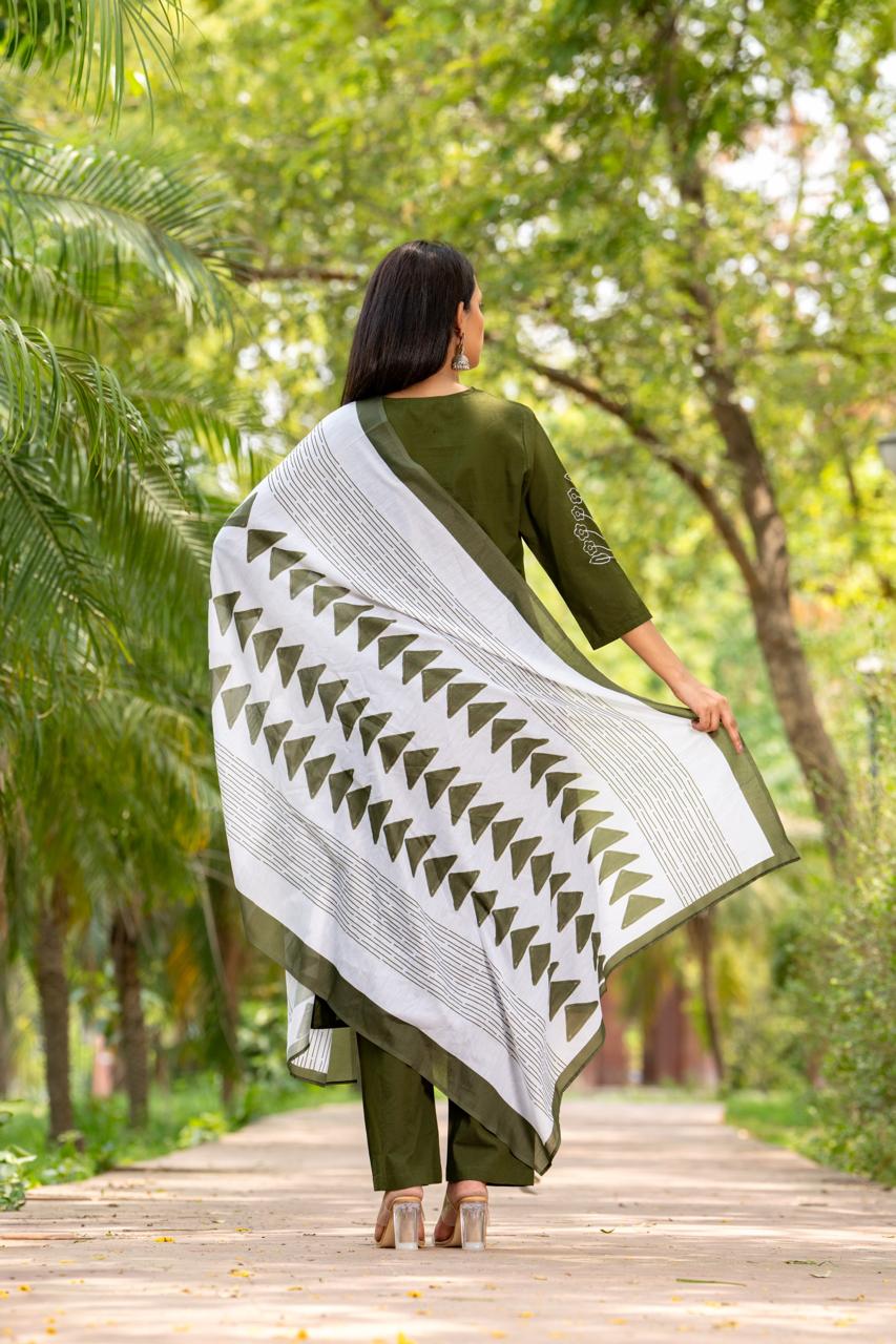 Olive Grove Kurti Pant Dupatta Set Suit