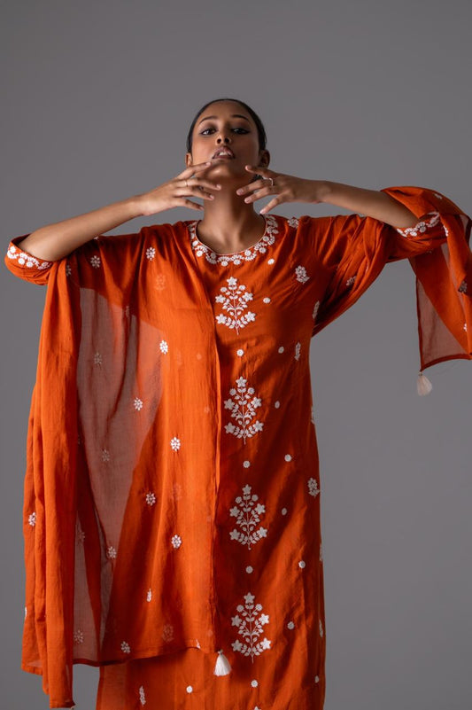 Noor Kesar Kurti Pant Dupatta Set Suit