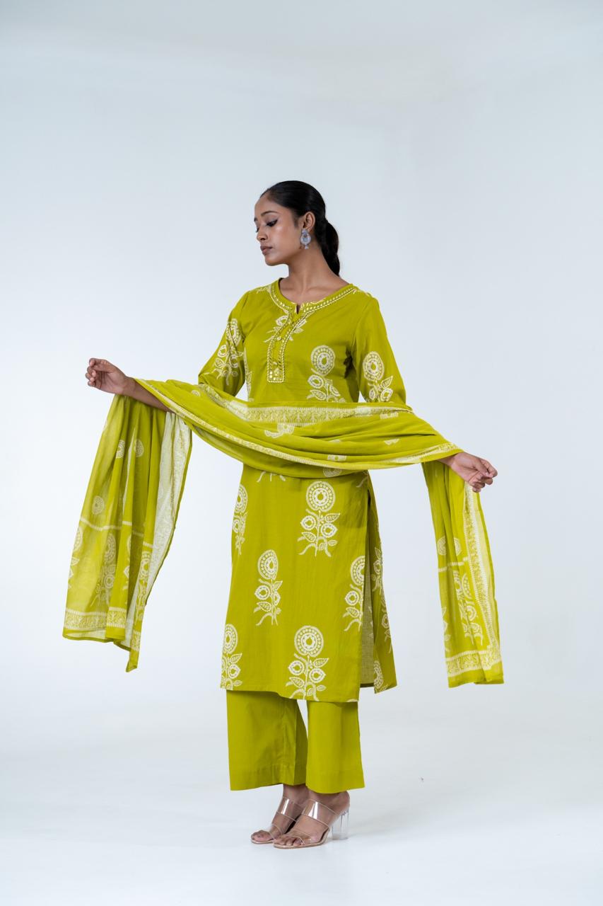Ruhani Green Pure Jaipuri Cotton Suit Set with Dupatta
