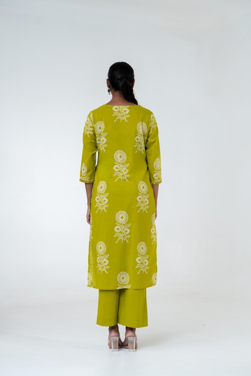 Ruhani Green Pure Jaipuri Cotton Suit Set with Dupatta