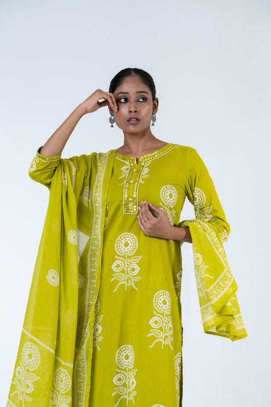 Ruhani Green Pure Jaipuri Cotton Suit Set with Dupatta