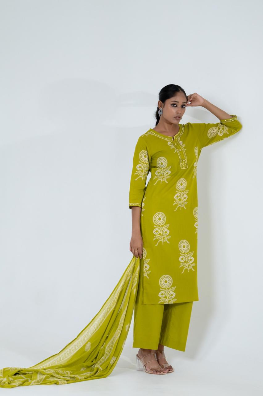 Ruhani Green Pure Jaipuri Cotton Suit Set with Dupatta