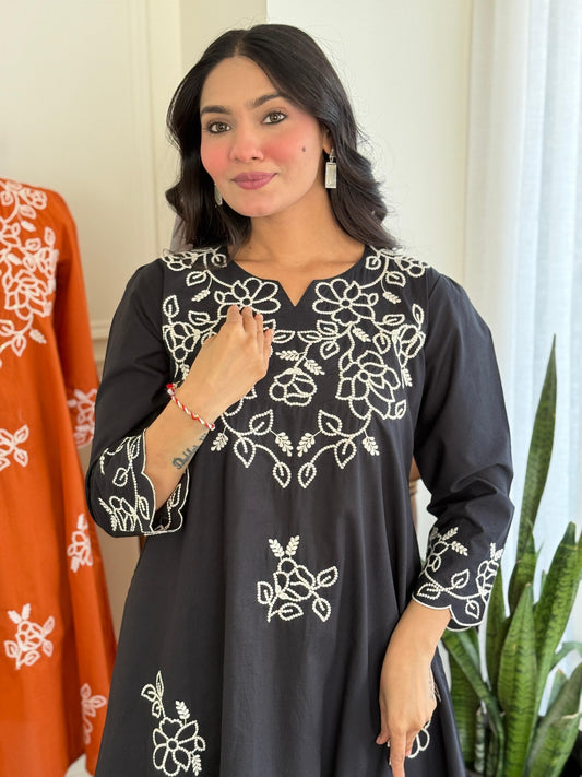 Noir Bloom Embroidered Jaipuri Cotton Kurti Pant Set