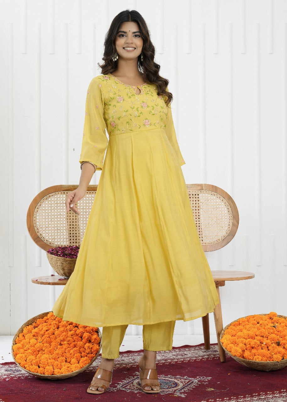 Sunlit Blossom Mul Chanderi Suit Set