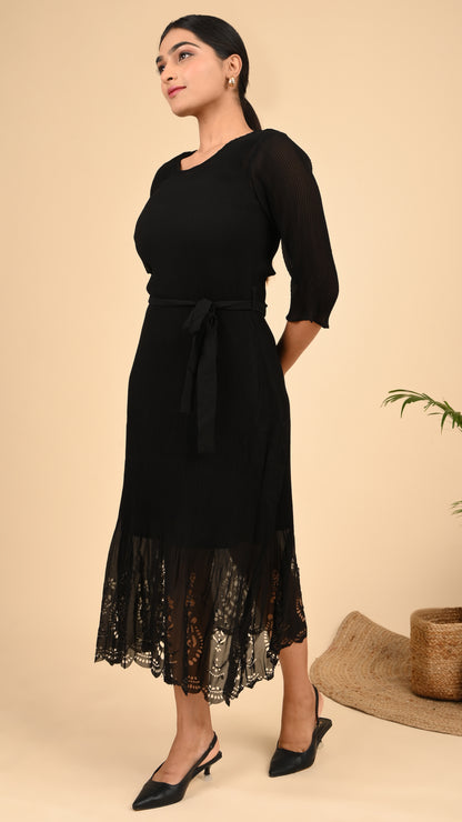 Noir Élan Lace Midi Dress