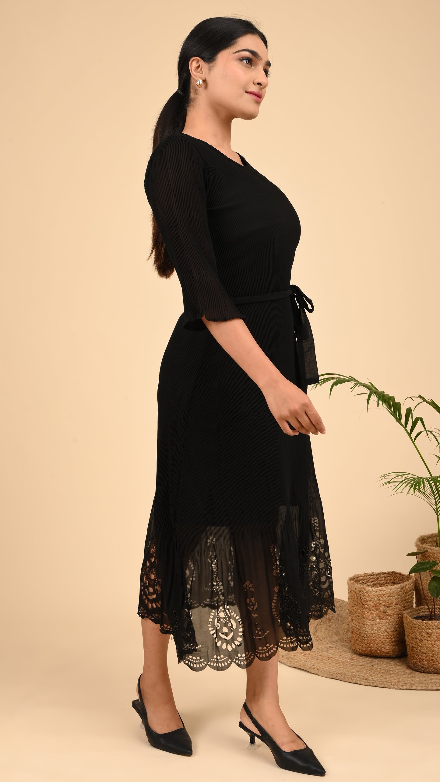 Noir Élan Lace Midi Dress