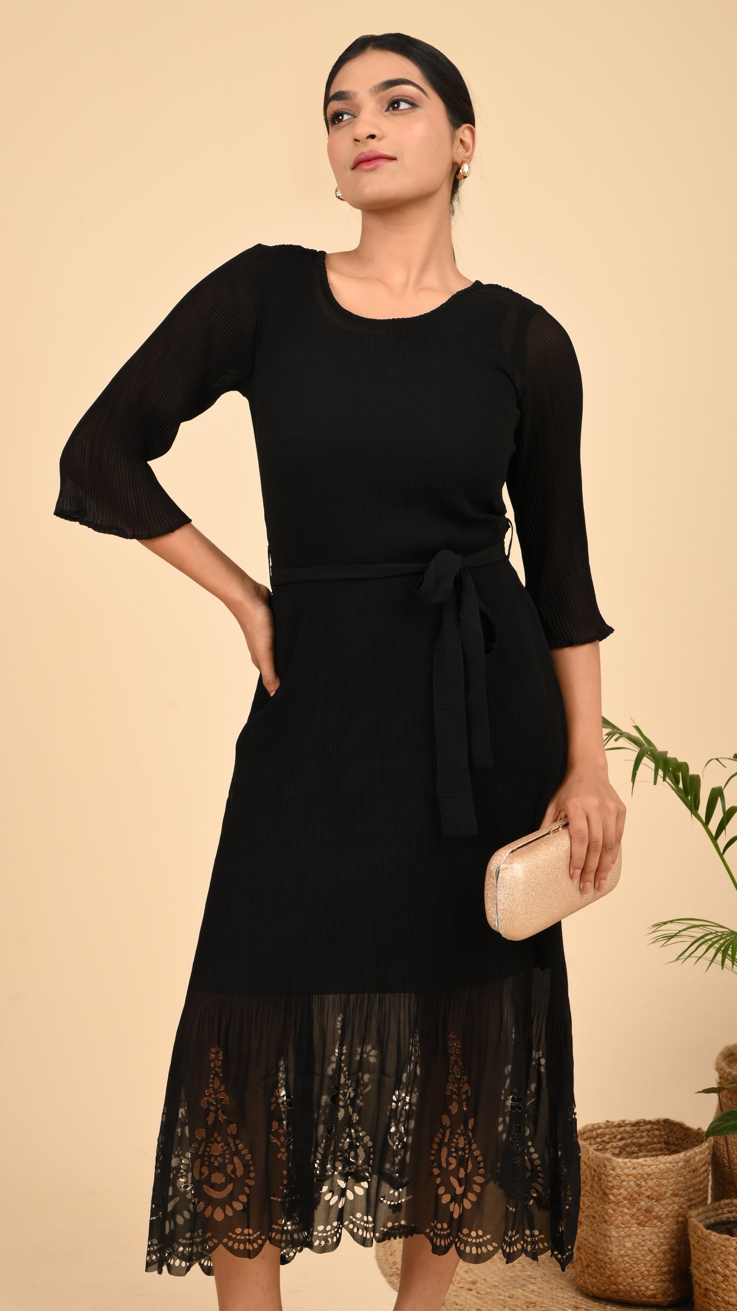 Noir Élan Lace Midi Dress