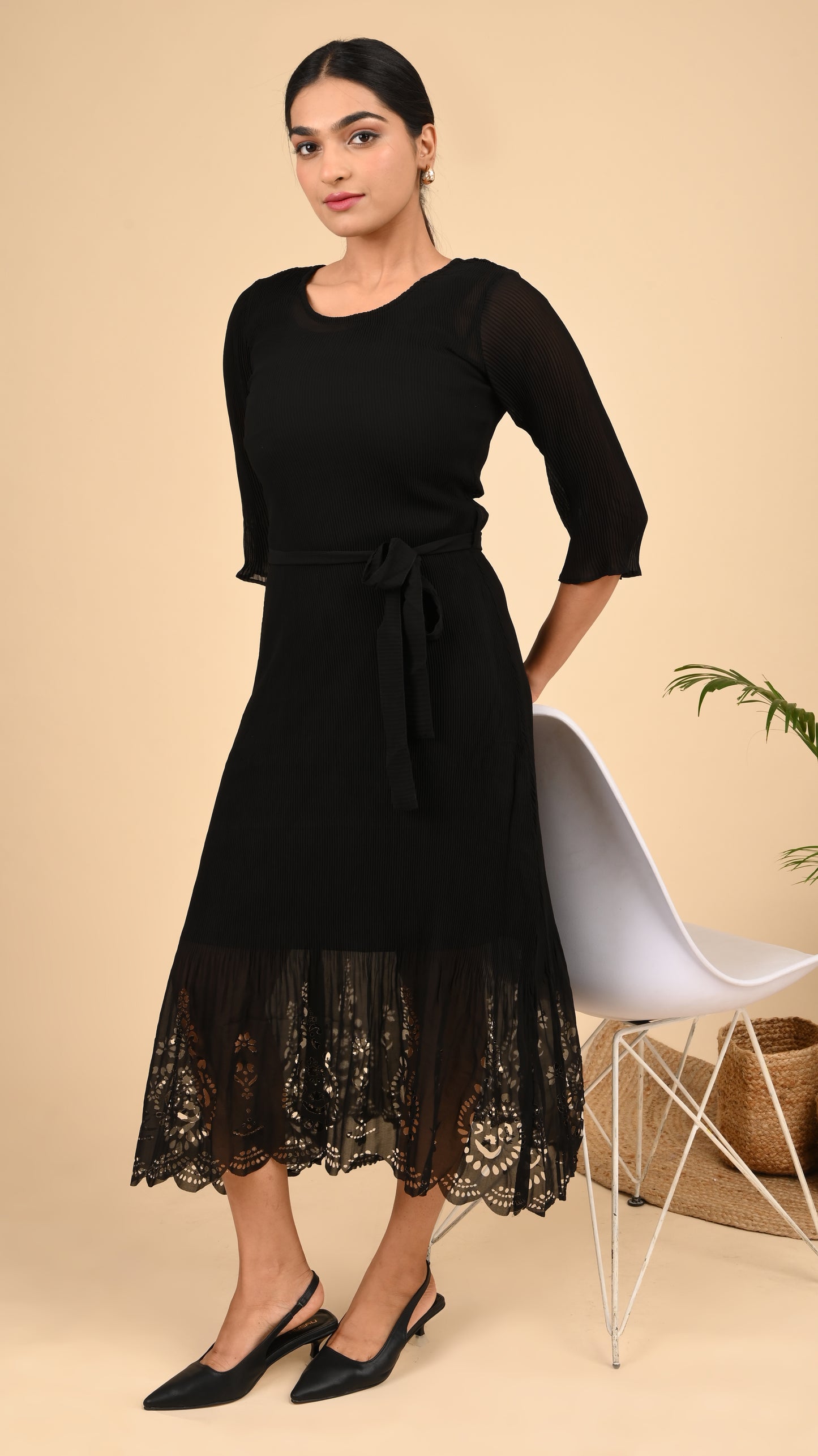 Noir Élan Lace Midi Dress