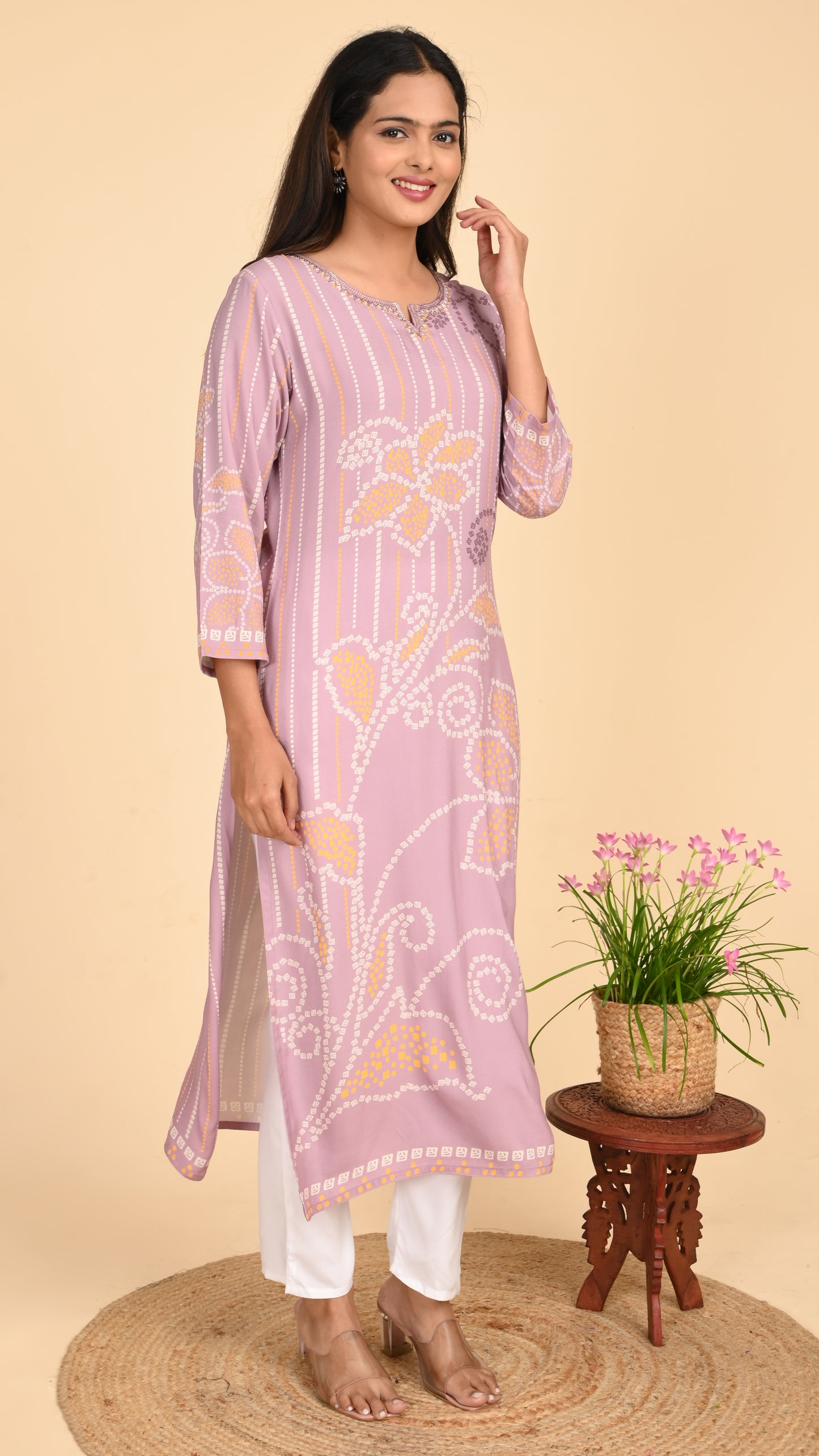 Aabroo Lilac Bloom Straight Kurti