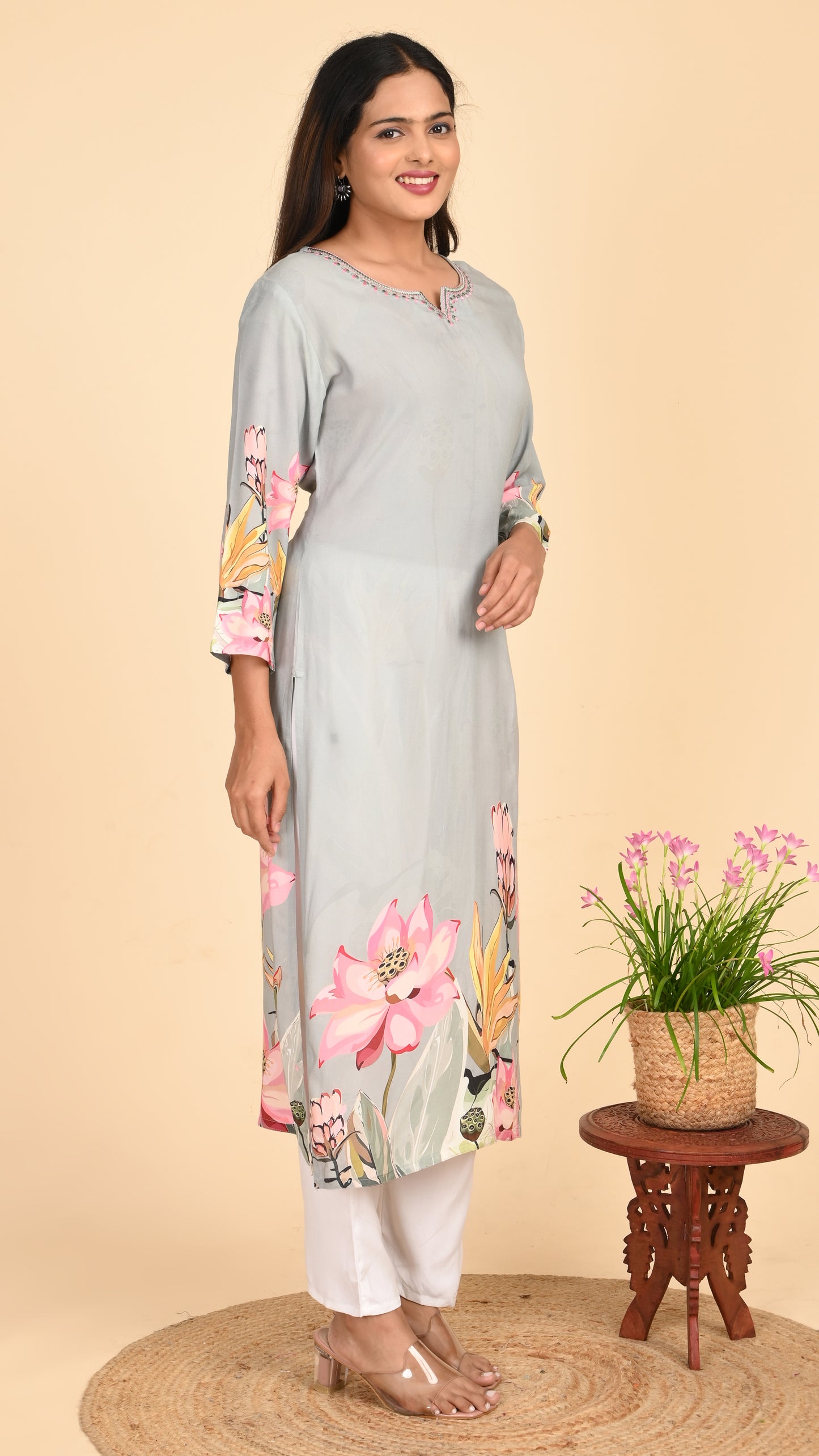 Mrinal Grey Lotus Straight Kurti