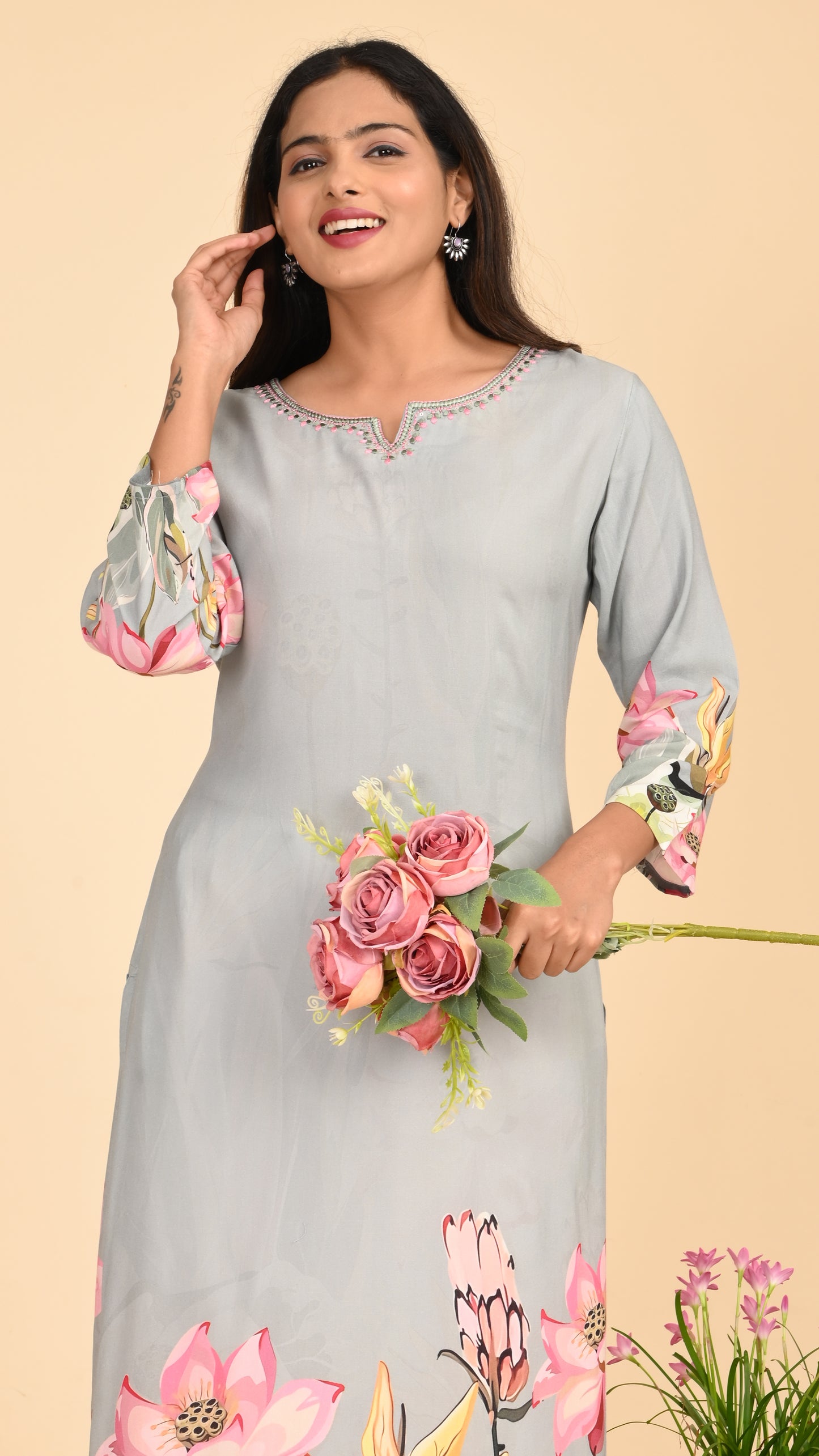 Mrinal Grey Lotus Straight Kurti