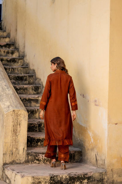 Daarcheeni Silk Kurti Pant Set