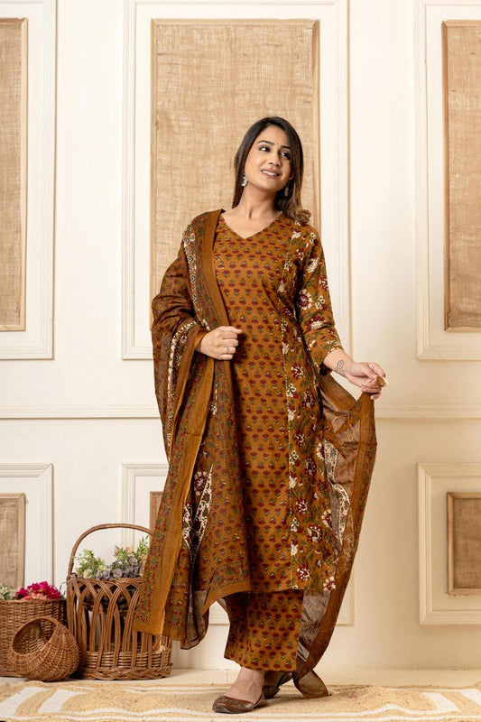 Zaitoon Baagh Kurti Pant Dupatta Set Suit