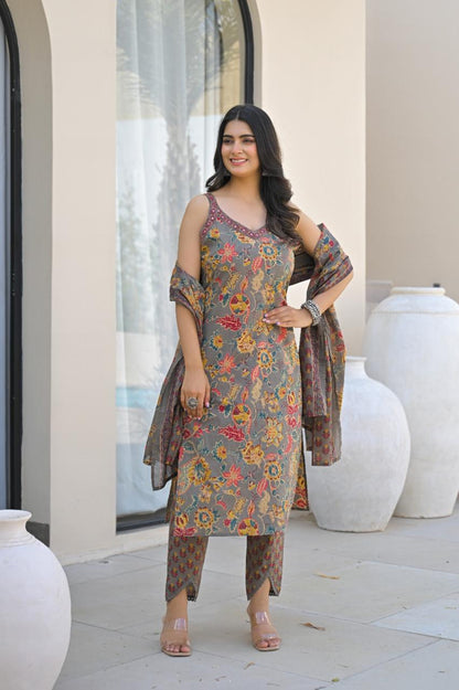 Zariya Zest Kurti Pant Dupatta Set Suit