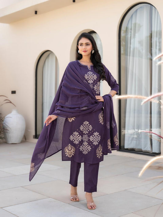 Nayra Violet Kurti Pant Dupatta Set Suit
