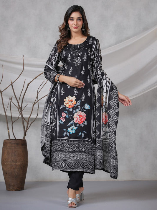 Noor-E-Nazaakat Black Edition Kurti Pant Dupatta Suit Set