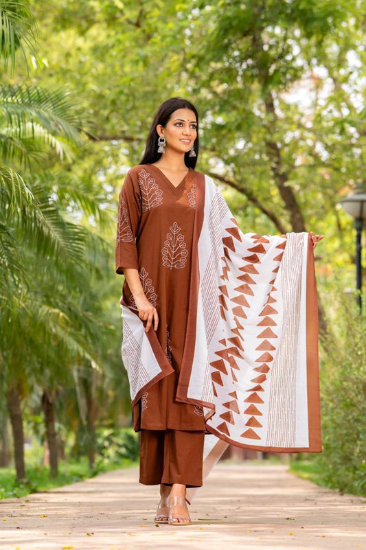 Cocoa Leafline Kurti Pant Dupatta Set Suit