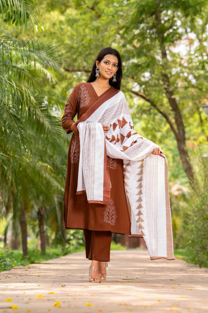 Cocoa Leafline Kurti Pant Dupatta Set Suit
