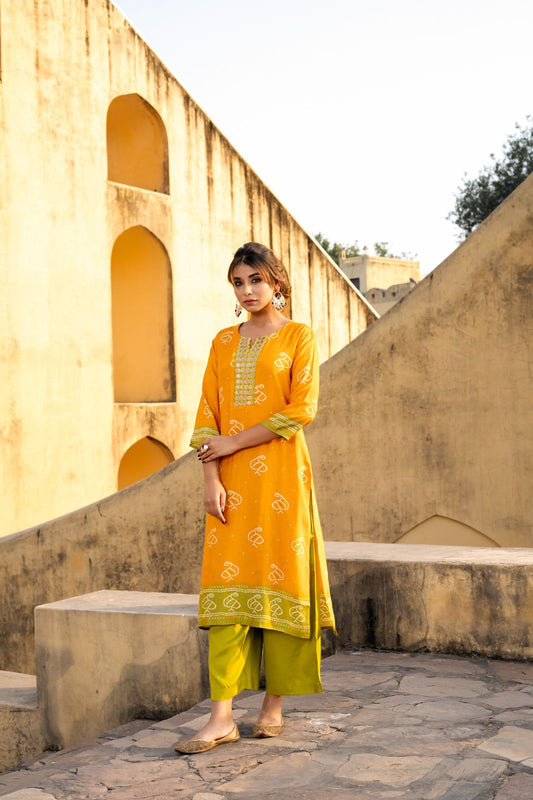 Mehakti Gul Kurti Pant Set
