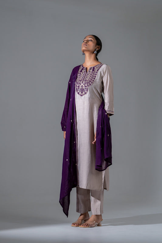 Aarvah Lilac Silk Suit with Appliqué Work & Mul Chanderi Dupatta