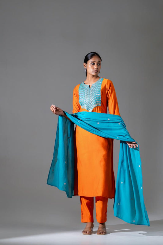 Amaira Amber Silk Kurta with Threadwork & Mul Chanderi Dupatta